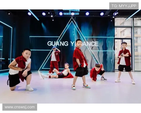 街舞盛宴：深入广州街舞队的默契与协作之道